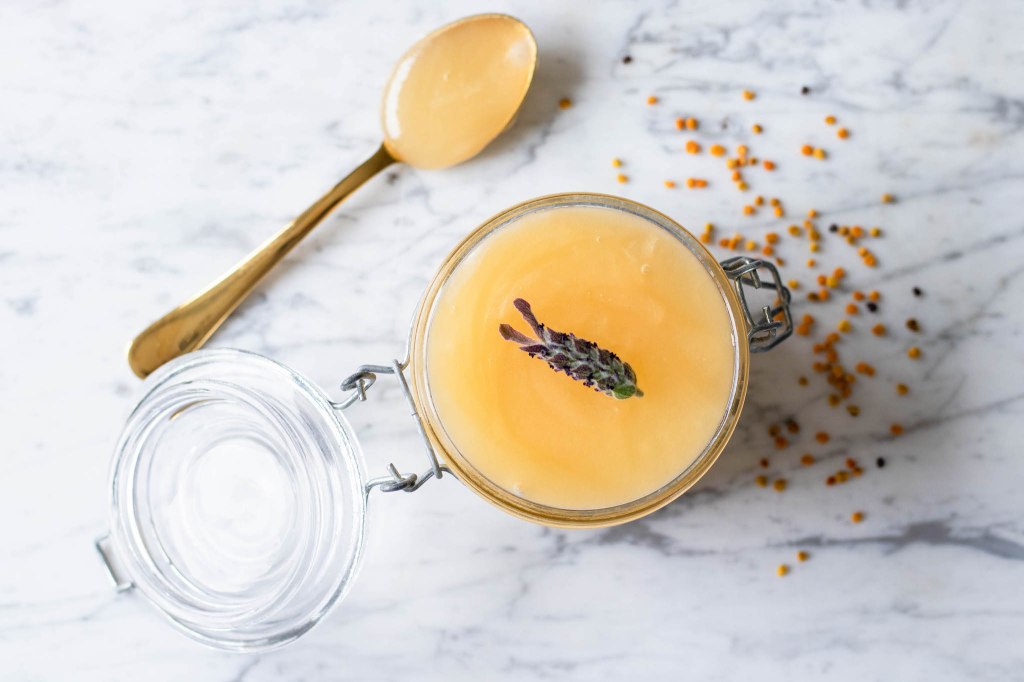 honey and bee pollen are a great remedy for Spring allergies