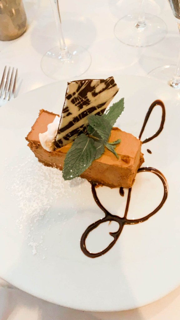 restaurant Le Perroquet in Juan-les-Pins has the best dessert